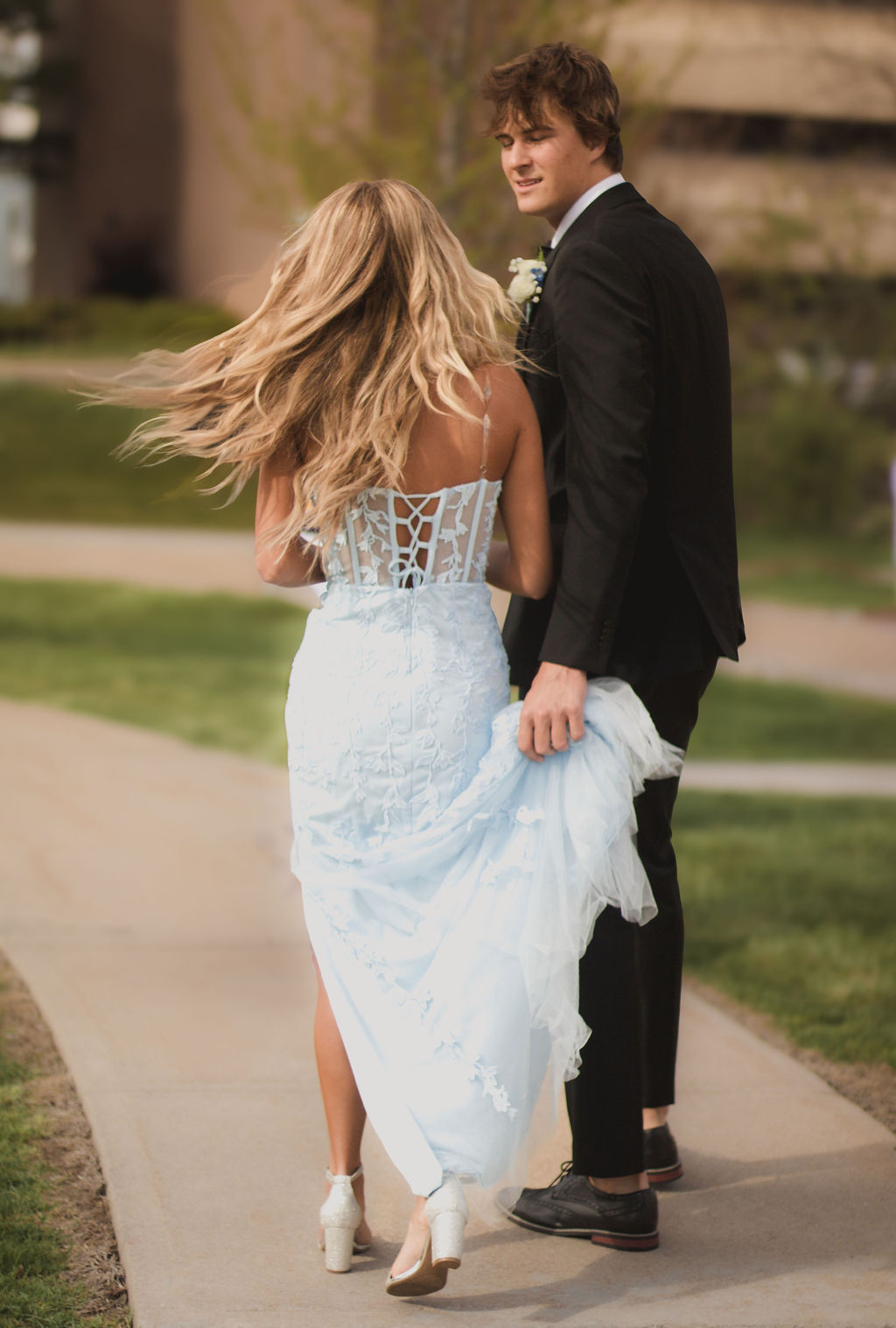 prom-3.jpg